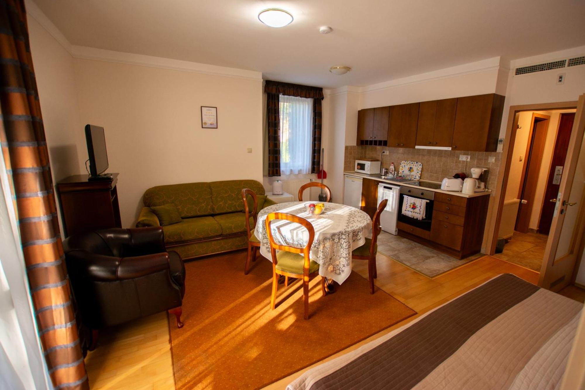 Bernadett Villa Apartman 3 Bük 외부 사진